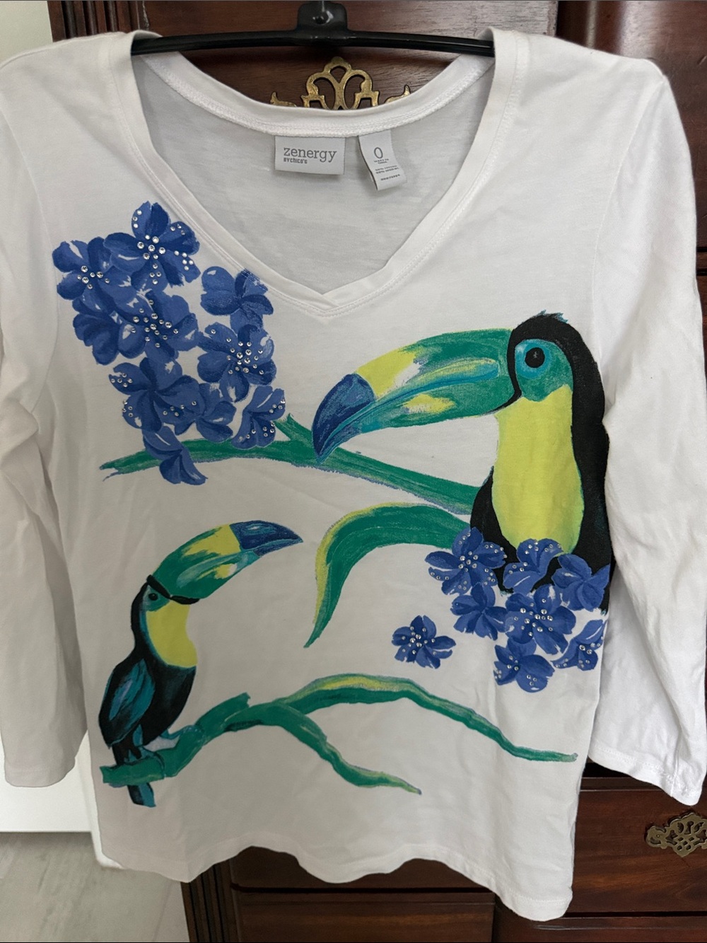 Zenergy by Chico's White Toucans & Blue Floral Pet Bird Tee